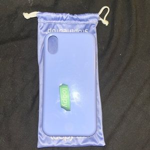 Periwinkle Loopy Case for a IPhone XR. In great condition, comes with bag.